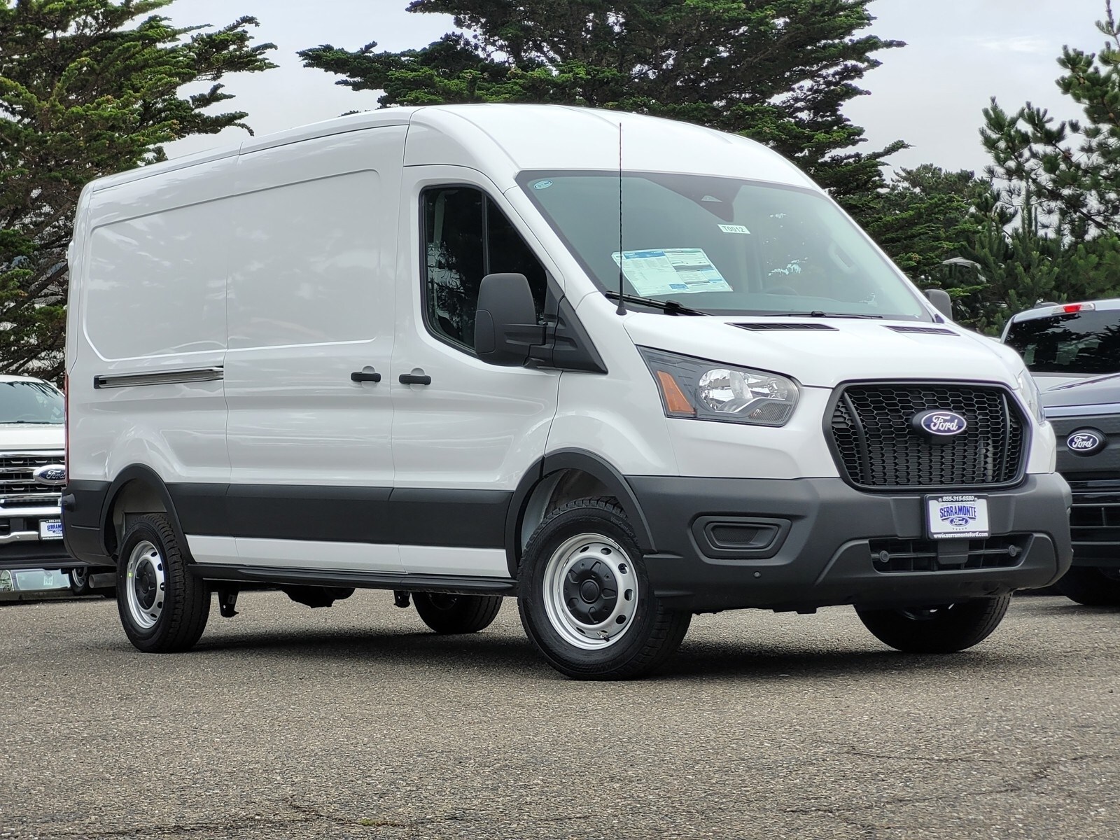 2026 Ford Transit Connect photo 2