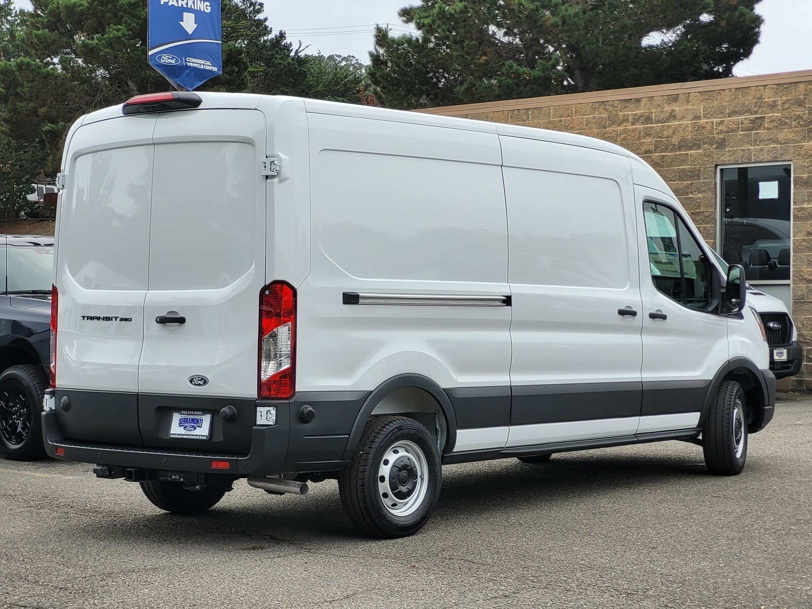 2026 Ford Transit Connect photo 4