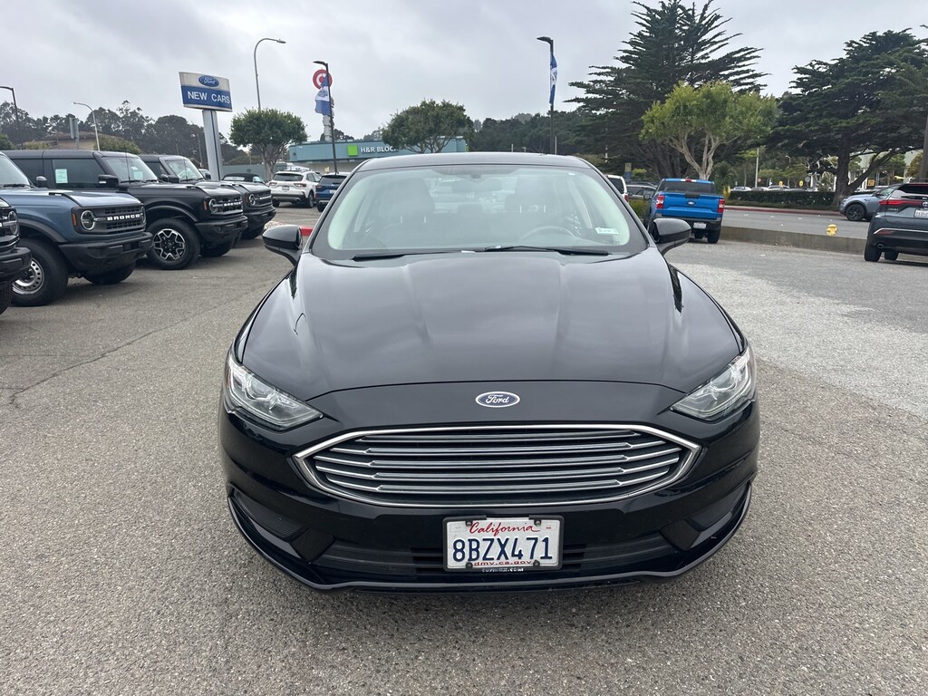 Used 2018 Ford Fusion SE Sedan