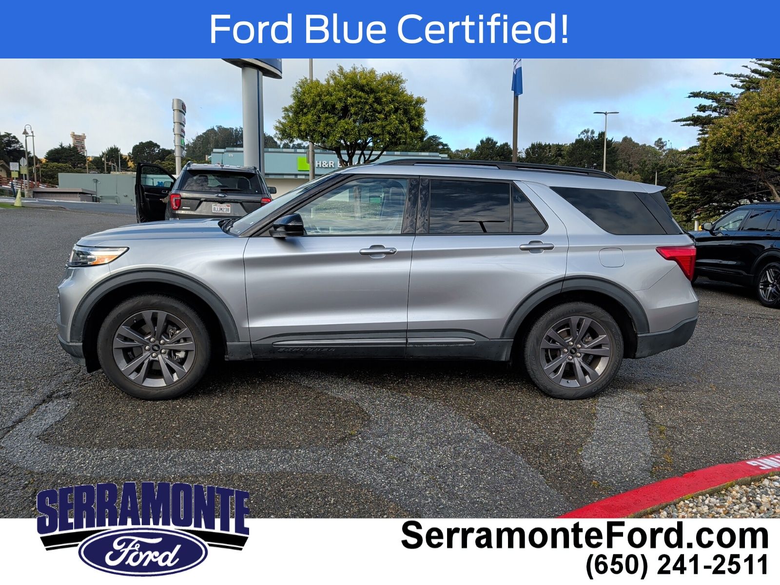 2023 Ford Explorer XLT photo 4