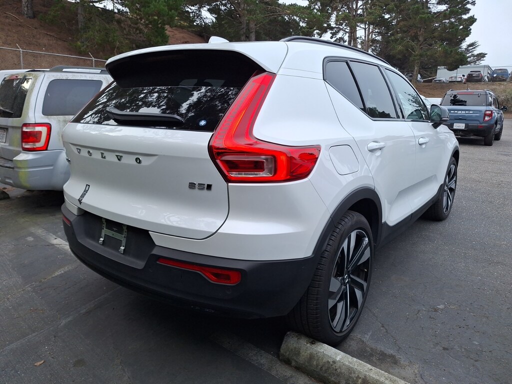 Used 2025 Volvo XC40 B5 Plus Dark Theme SUV