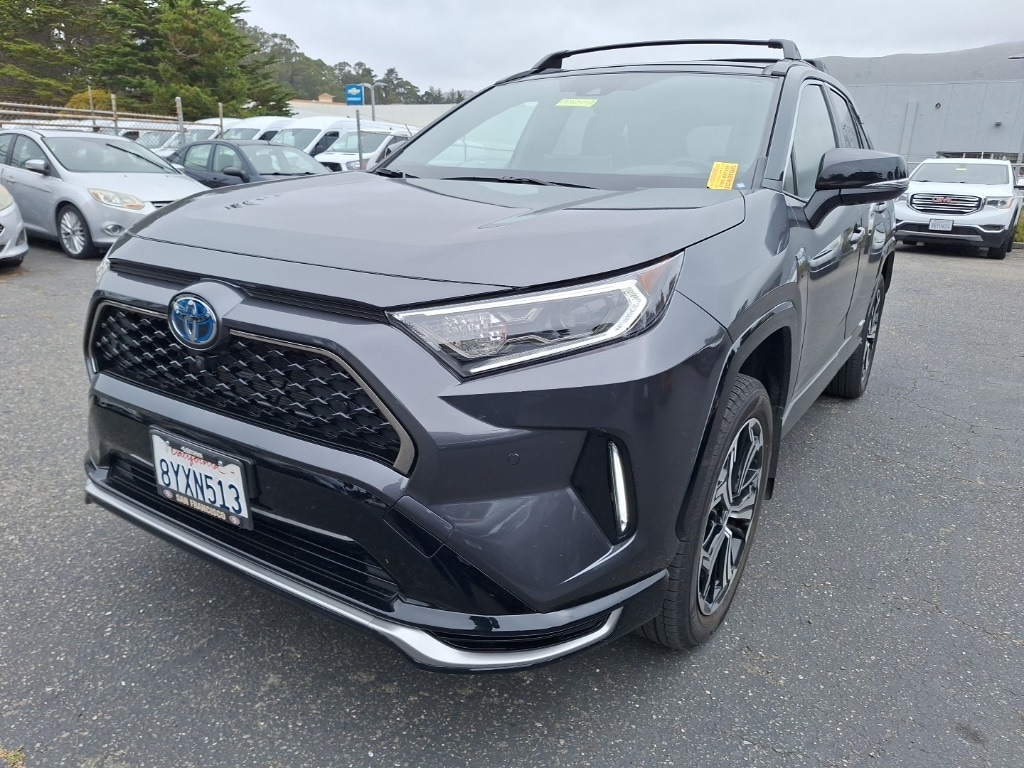 Used 2021 Toyota RAV4 XSE with VIN JTMFB3FV8MD067162 for sale in Northfield, Minnesota