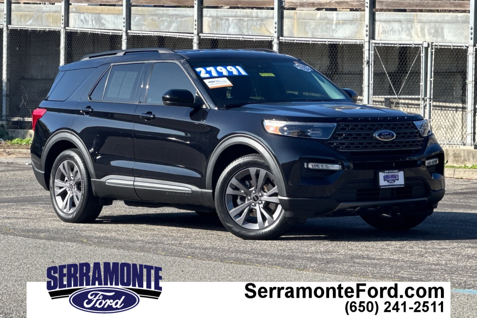 2022 Ford Explorer XLT's photo