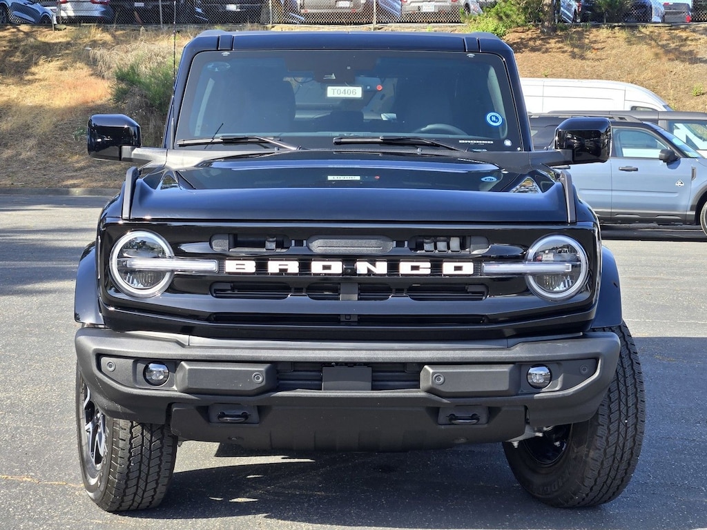 New 2026 Ford Bronco Outer Banks SUV