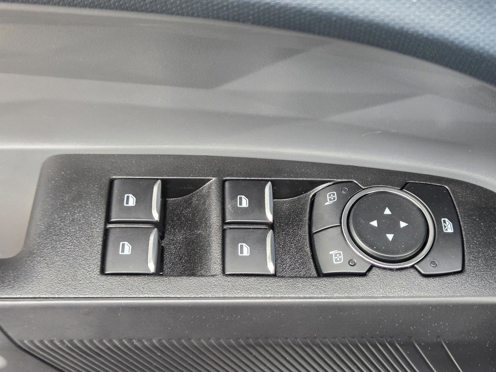 2025 Ford Maverick Tremor - Photo 10