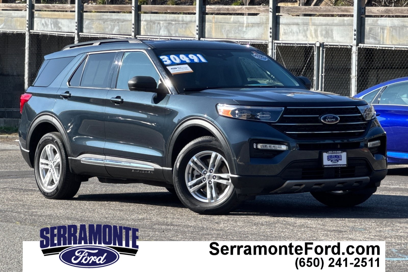 2022 Ford Explorer XLT's photo