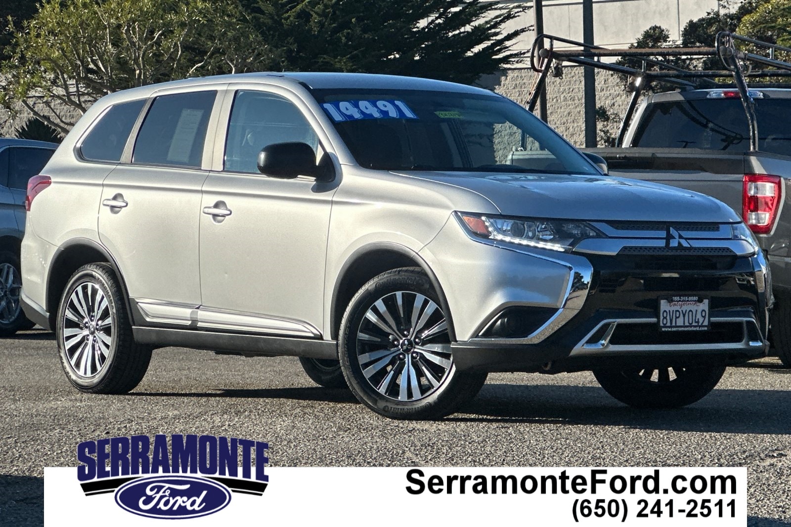 2020 Mitsubishi Outlander ES's photo