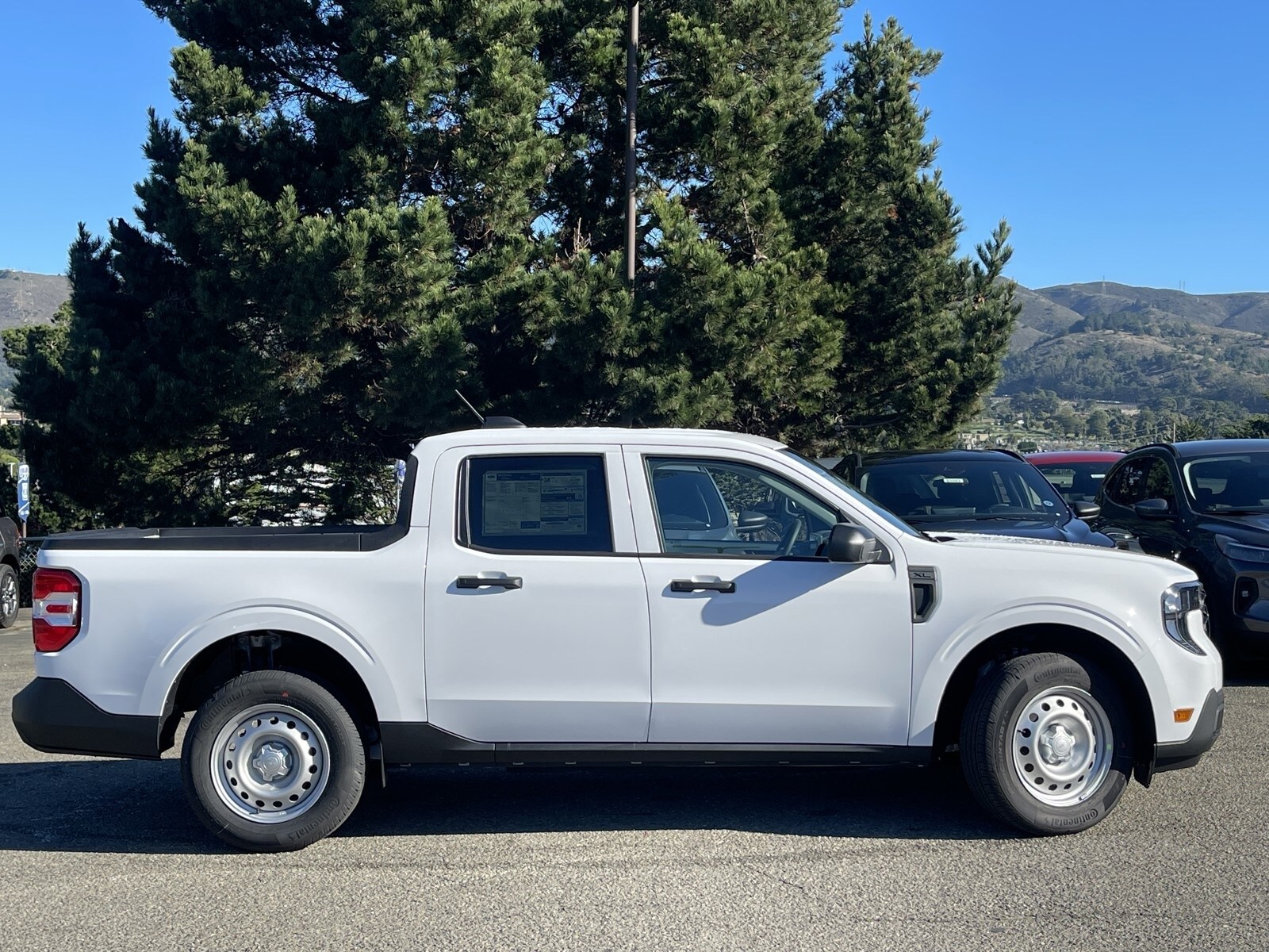 2025 Ford Maverick XL photo 4