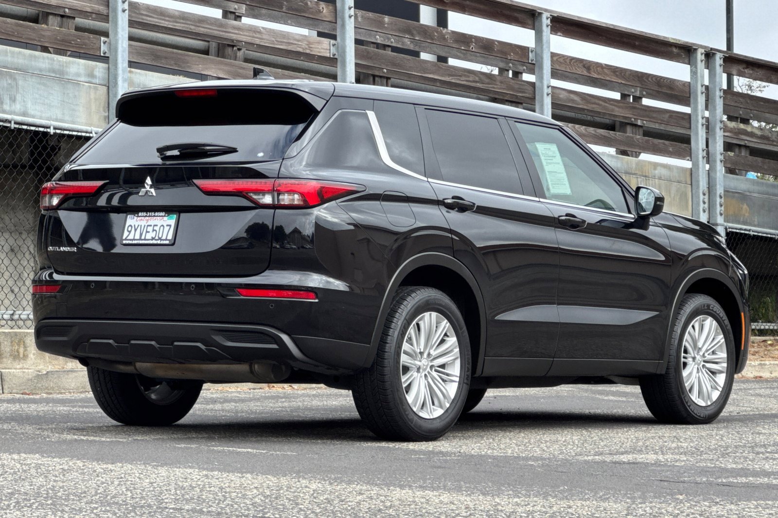 Used 2024 Mitsubishi Outlander ES SUV