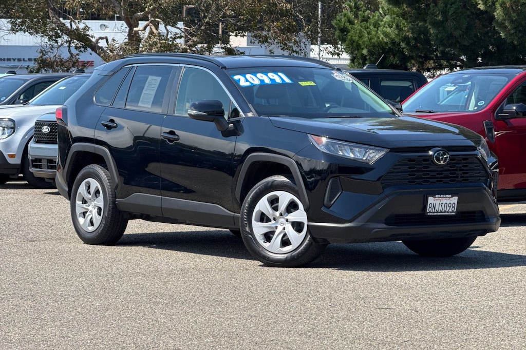 Used 2020 Toyota RAV4 LE SUV