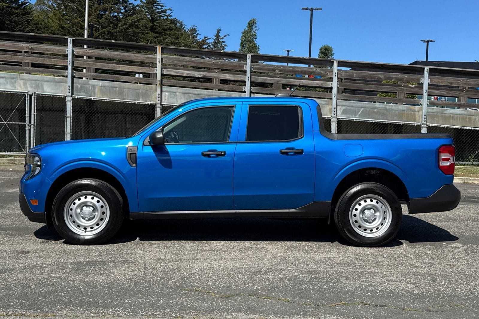 2025 Ford Maverick XL photo 3