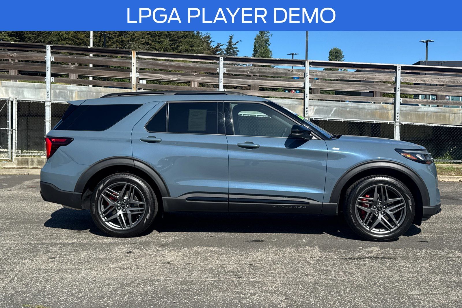 2026 Ford Explorer ST-Line I-4 cyl photo 2