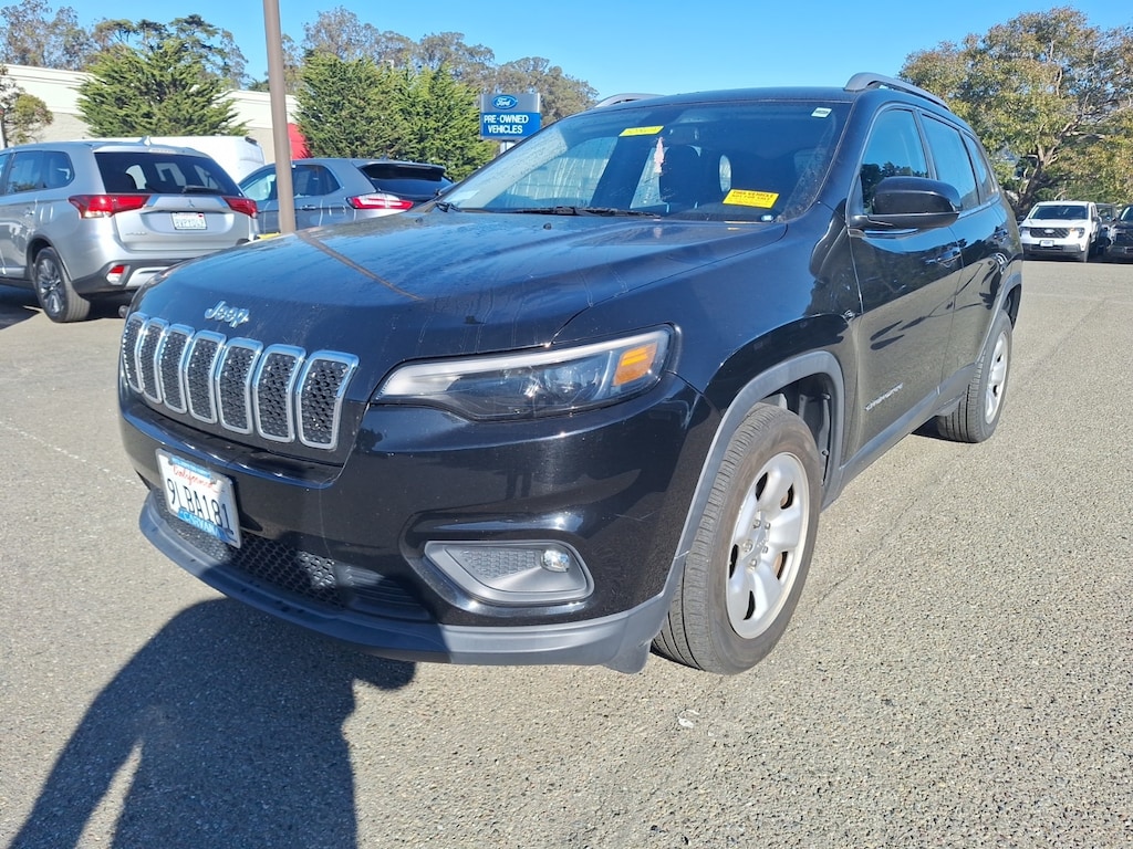 Used 2019 Jeep Cherokee Latitude SUV