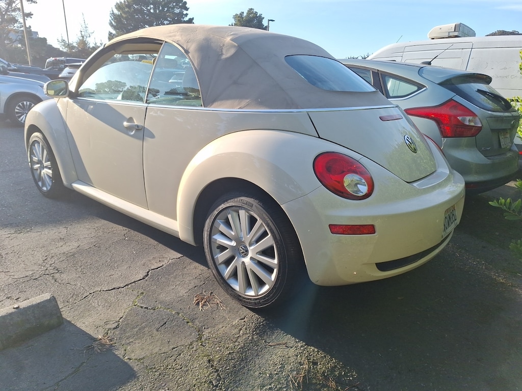 Used 2008 Volkswagen New Beetle SE Black Tie Edition Convertible