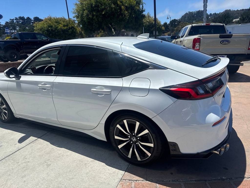 Used 2024 Honda Civic EX-L Hatchback