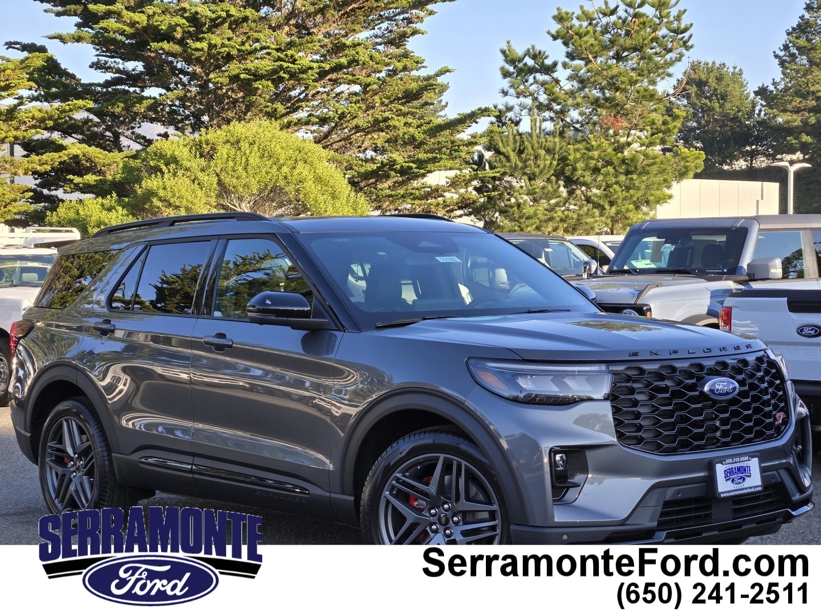 2026 Ford Explorer ST's photo