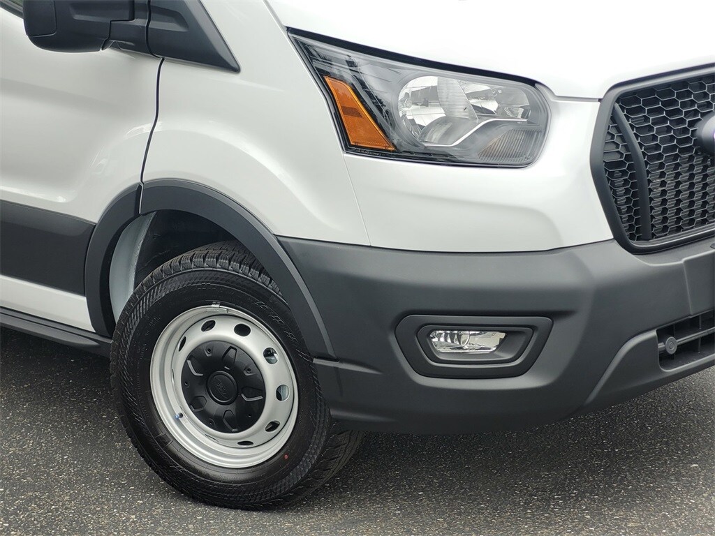 2025 Ford Transit photo 3