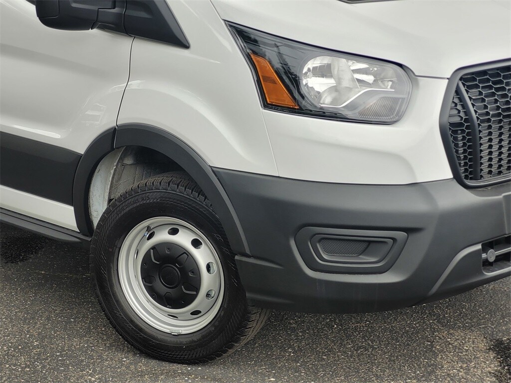 2025 Ford Transit photo 3