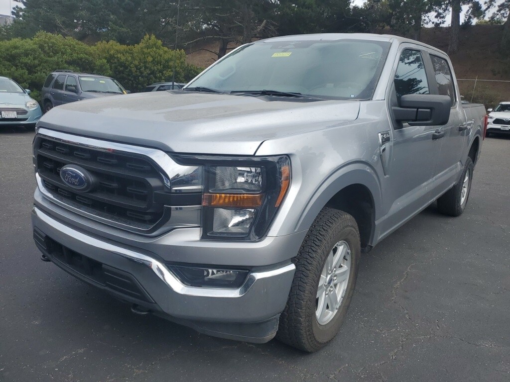 2023 Ford F-150 XLT photo 2