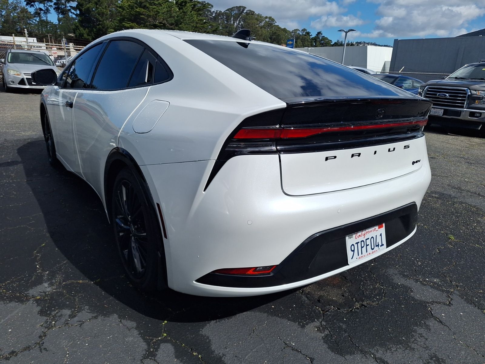 2025 Toyota Prius Nightshade photo 6