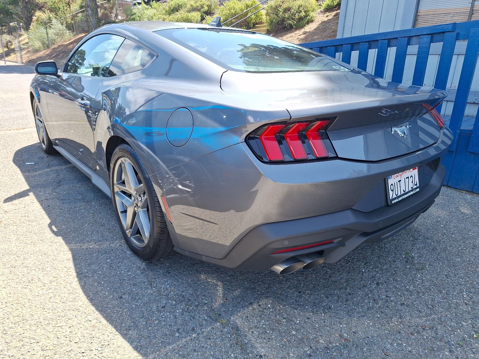 2025 Ford Mustang Ecoboost photo 4