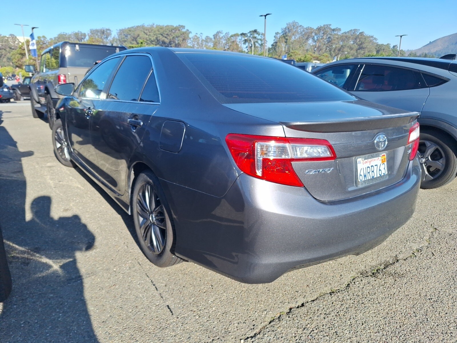 2012 Toyota Camry SE photo 4