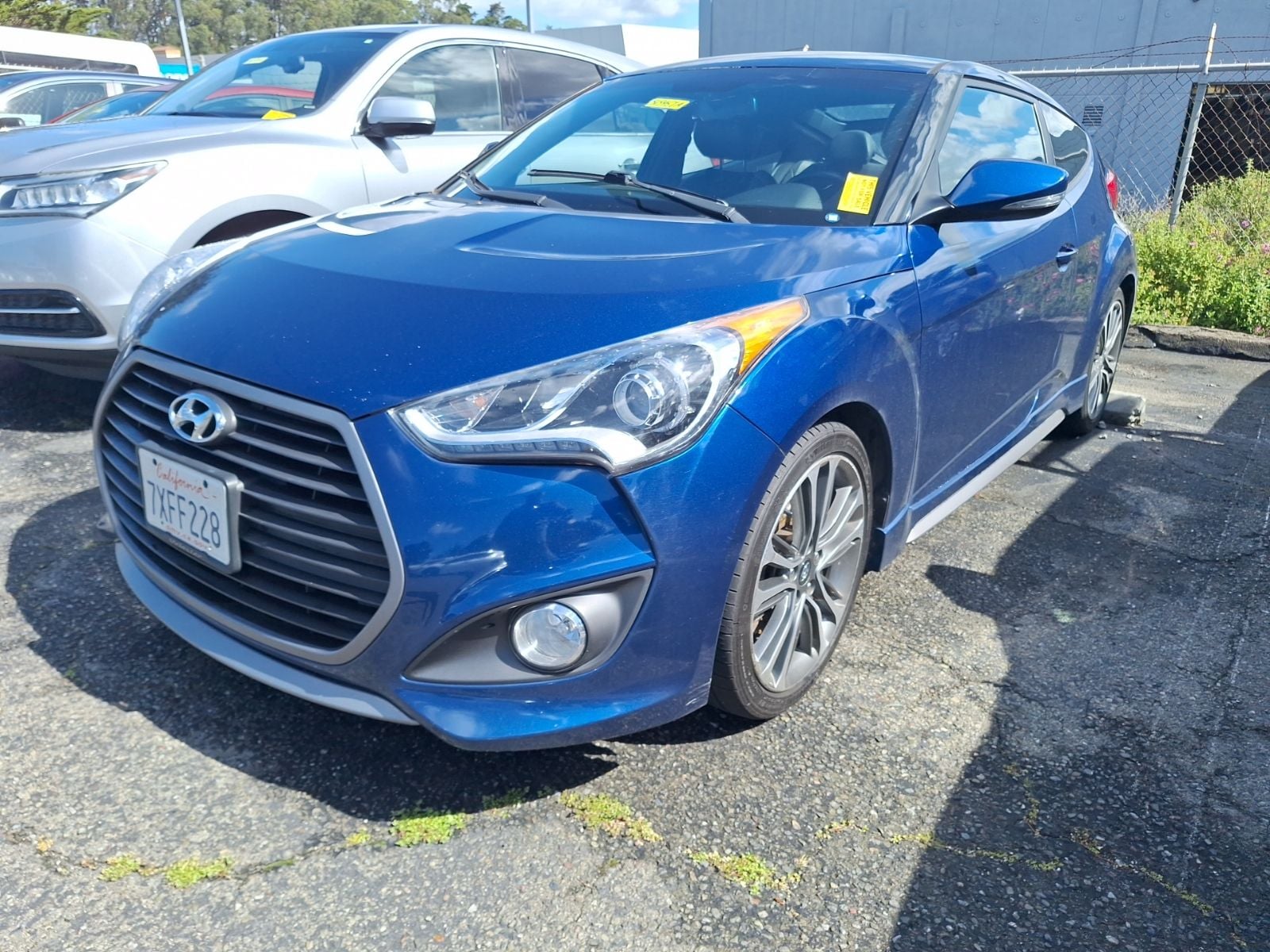 2016 Hyundai Veloster Turbo photo 3