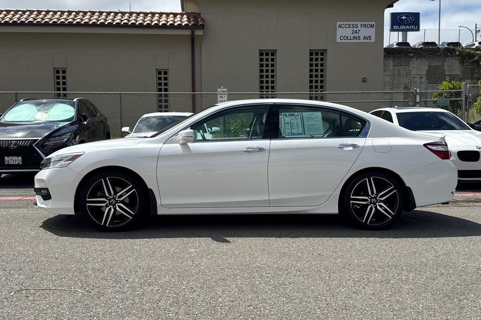 2016 Honda Accord Touring photo 3