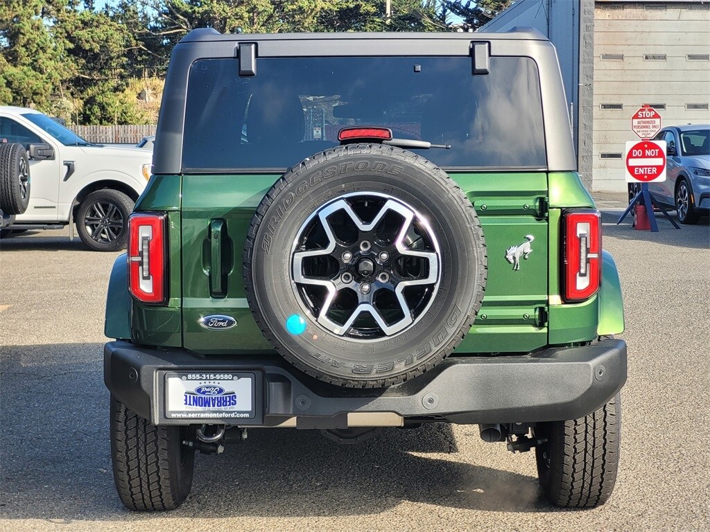 2025 Ford Bronco Outer Banks photo 4