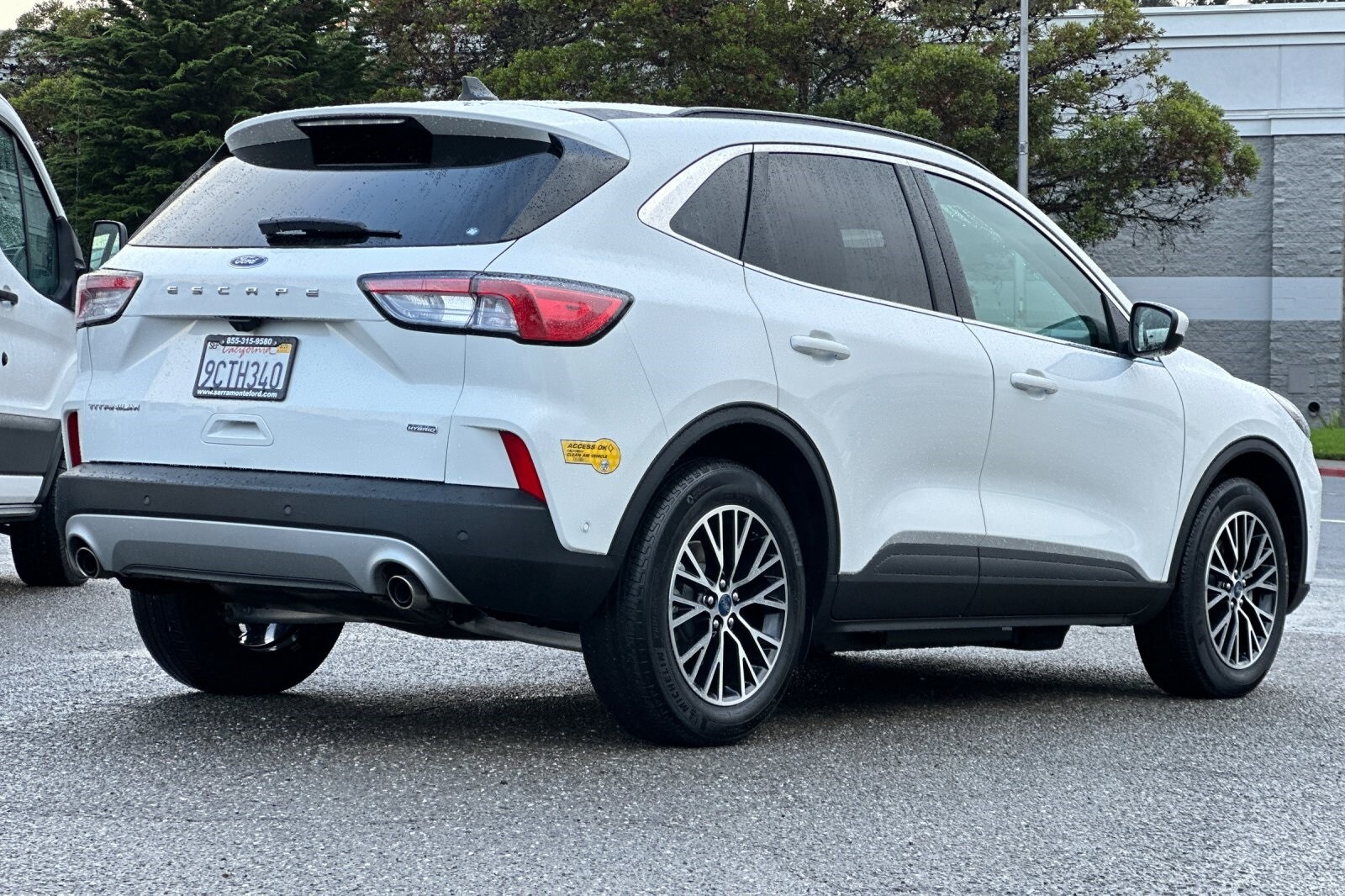 2022 Ford Escape Titanium photo 4