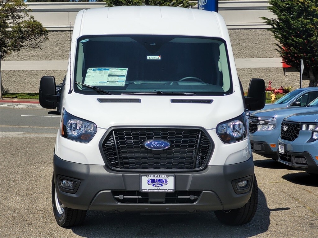 2025 Ford Transit photo 2