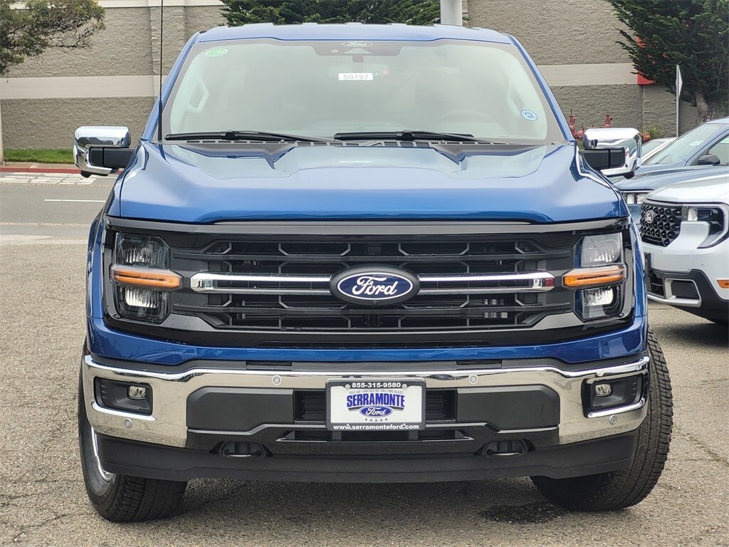 2025 Ford F-150 XLT photo 2