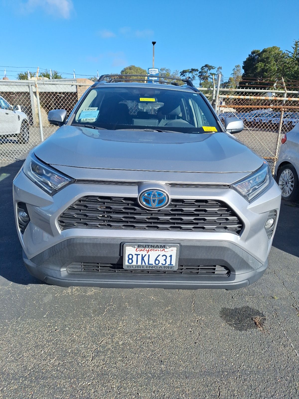 2021 Toyota RAV4 Hybrid XLE photo 2