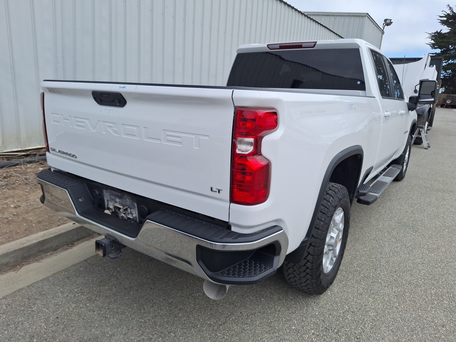 2023 Chevrolet Silverado 2500HD LT photo 4