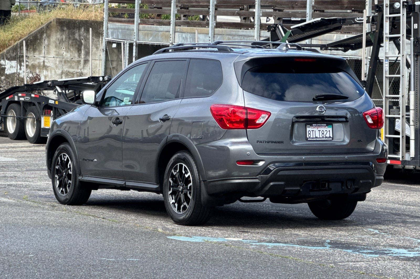 2020 Nissan Pathfinder SV /7 Passenger Seats photo 6