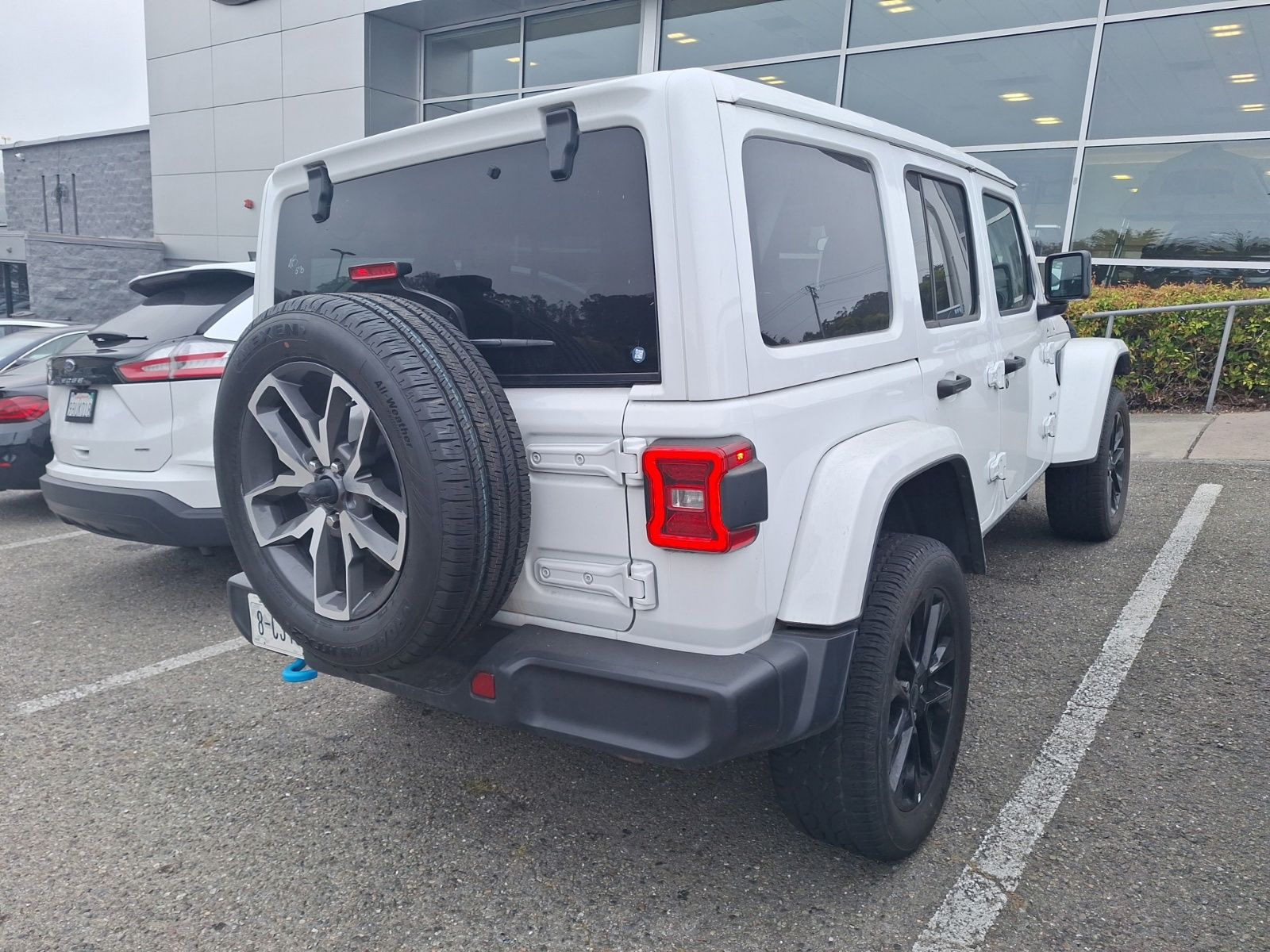 View vehicle photo 7