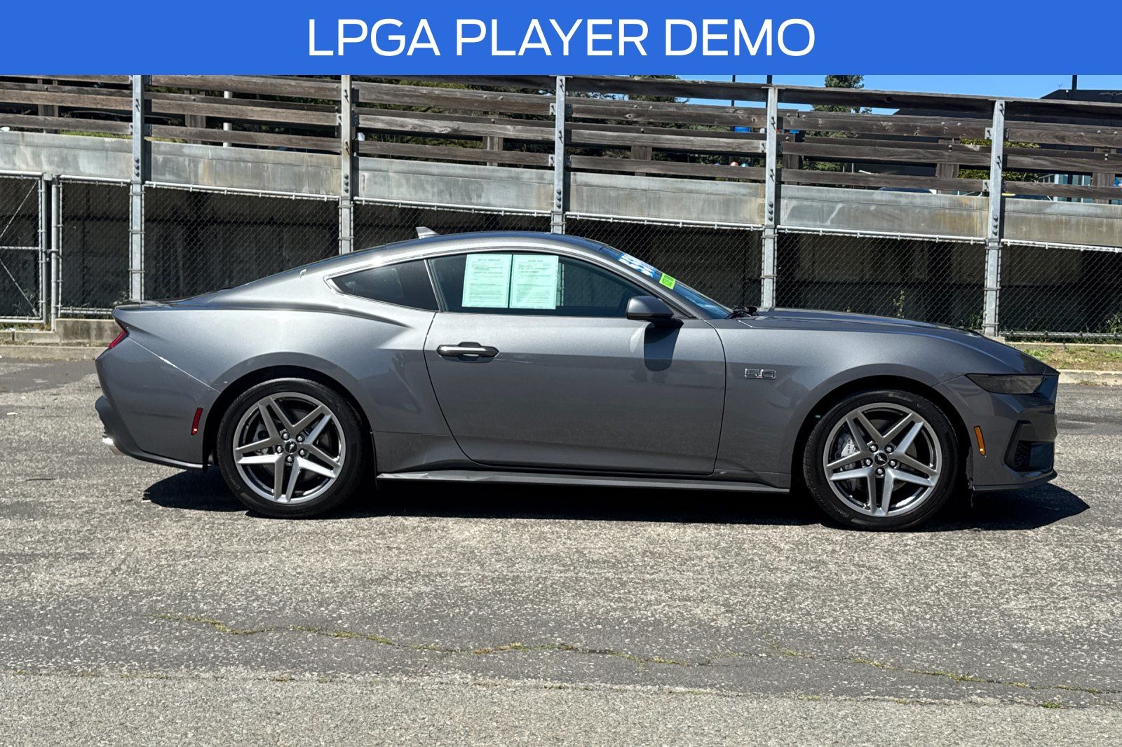 2026 Ford Mustang GT Premium V-8 cyl photo 2