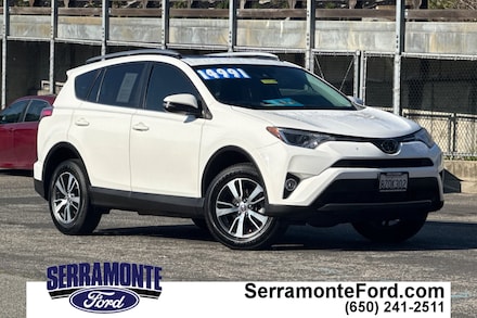 2018 Toyota RAV4 XLE SUV JTMWFREV2JJ206823