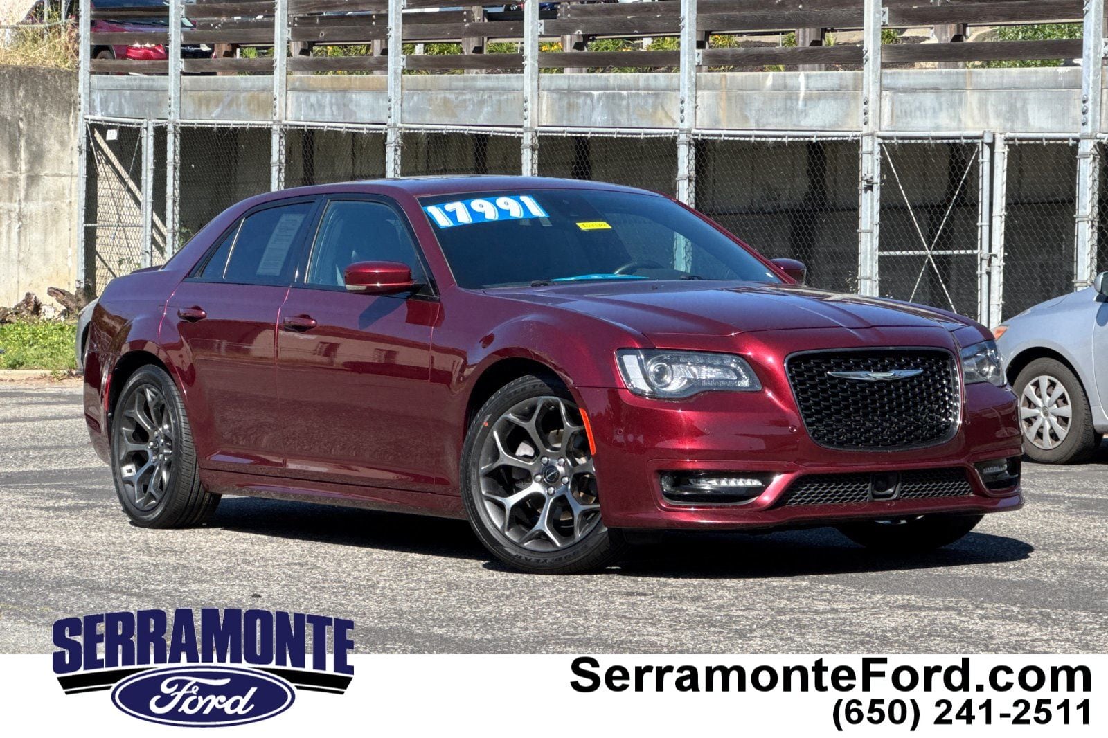 2018 Chrysler 300 S's photo