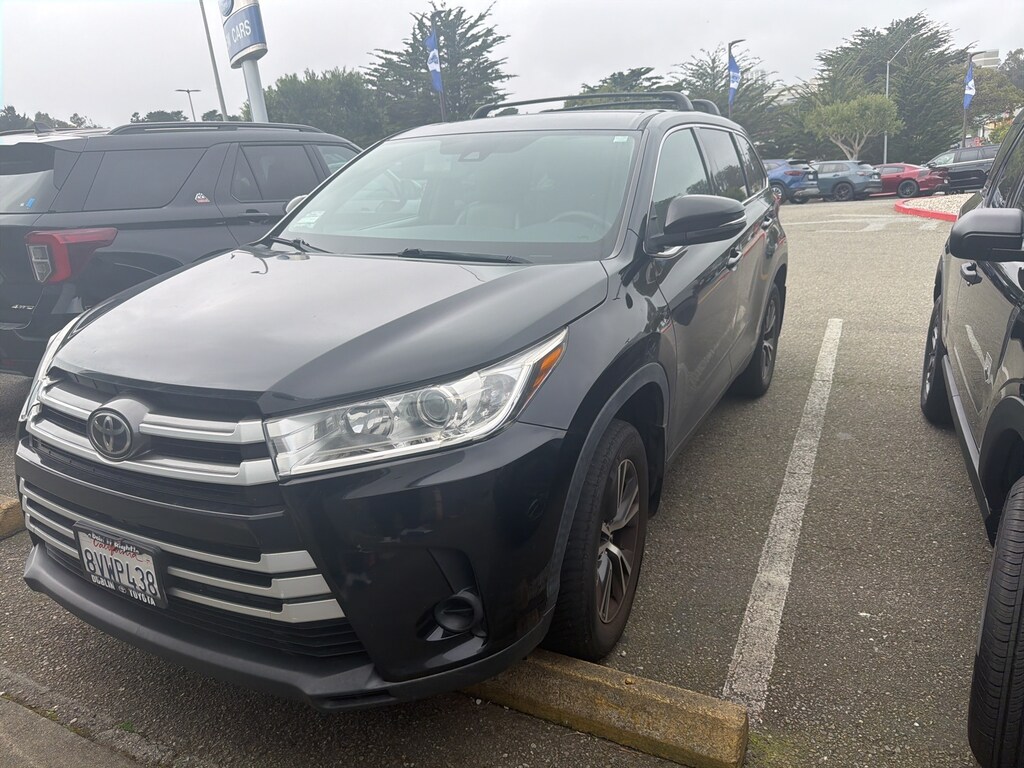 Used 2019 Toyota Highlander /8 Passenger Seat SUV