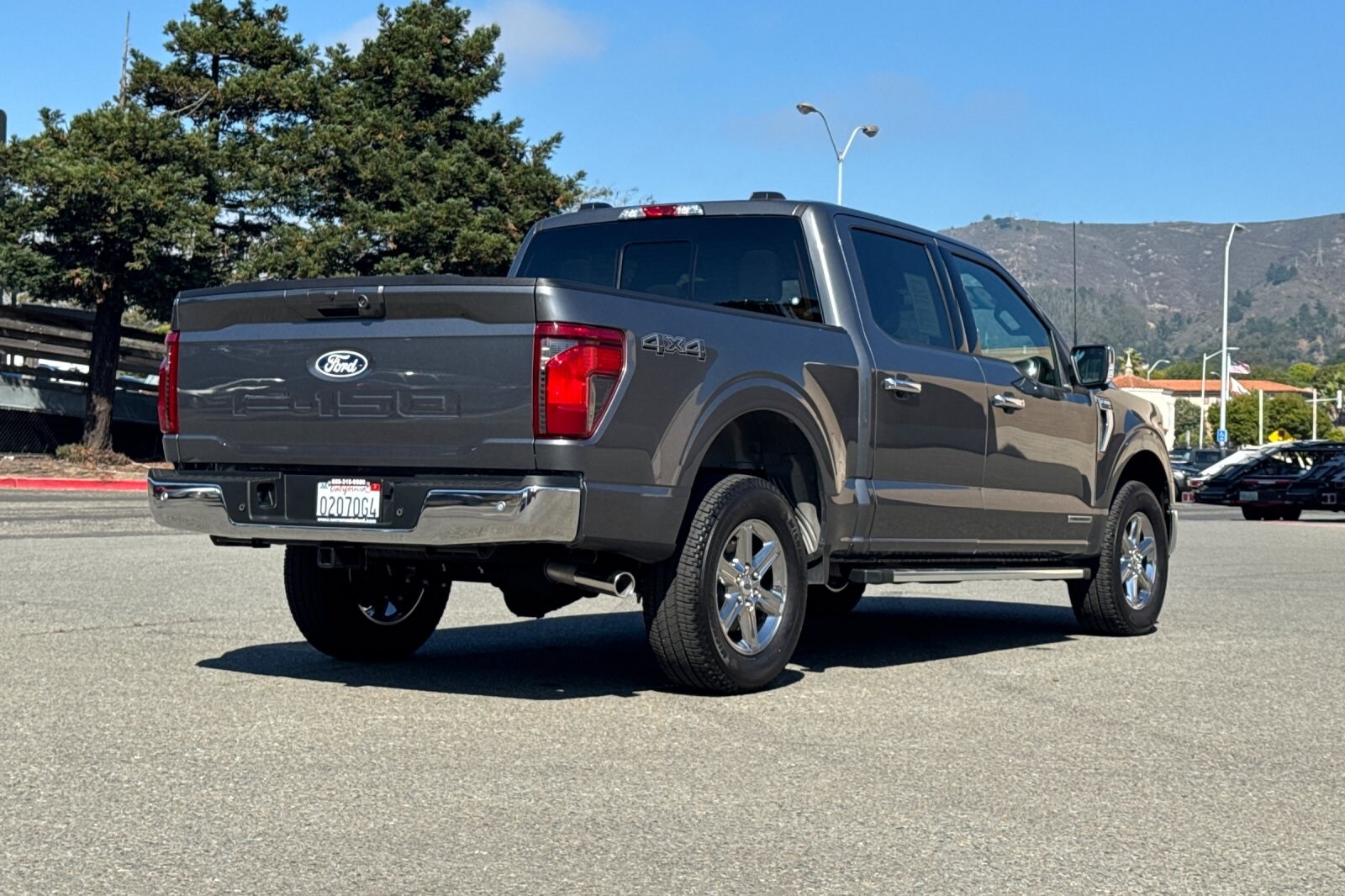 2025 Ford F-150 XLT photo 4