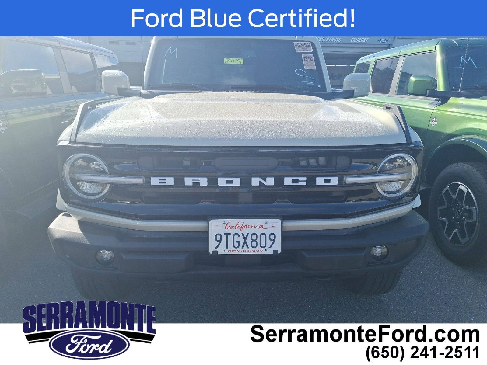 2025 Ford Bronco Outer Banks photo 2