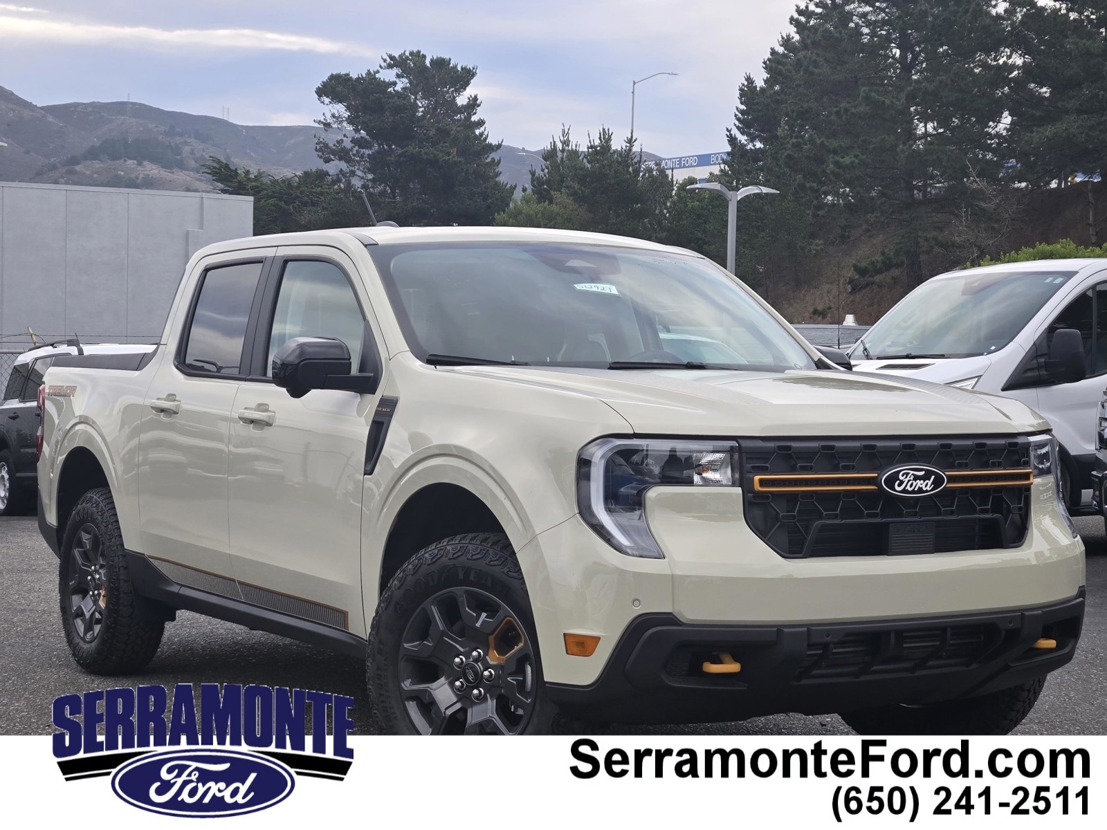 2025 Ford Maverick Tremor's photo