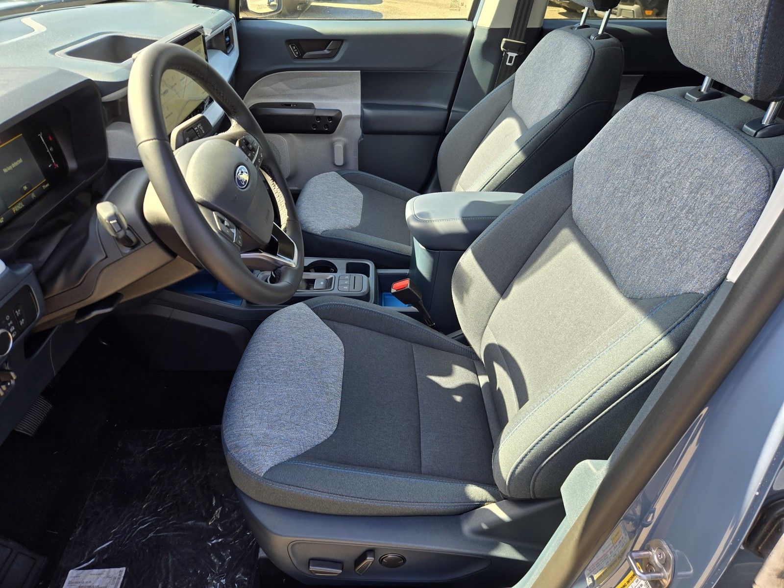 2025 Ford Maverick XLT - Photo 8