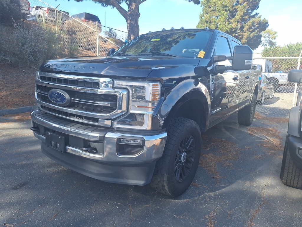 Certified 2022 Ford F-250 Lariat Truck Crew Cab