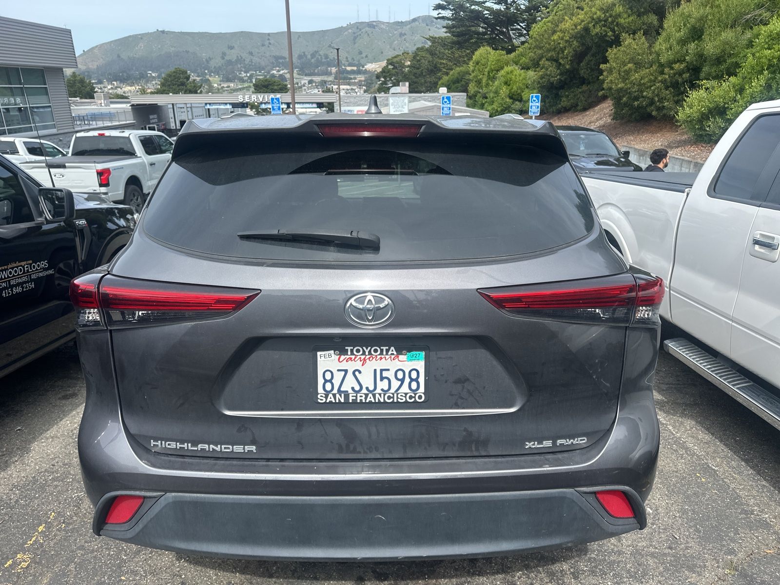 2022 Toyota Highlander XLE photo 6