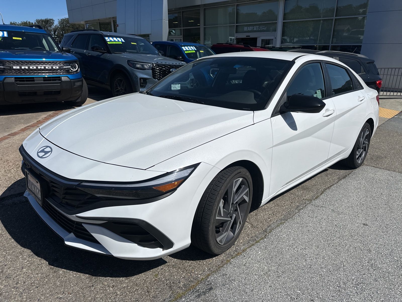 2025 Hyundai Elantra Hybrid SEL Sport photo 3