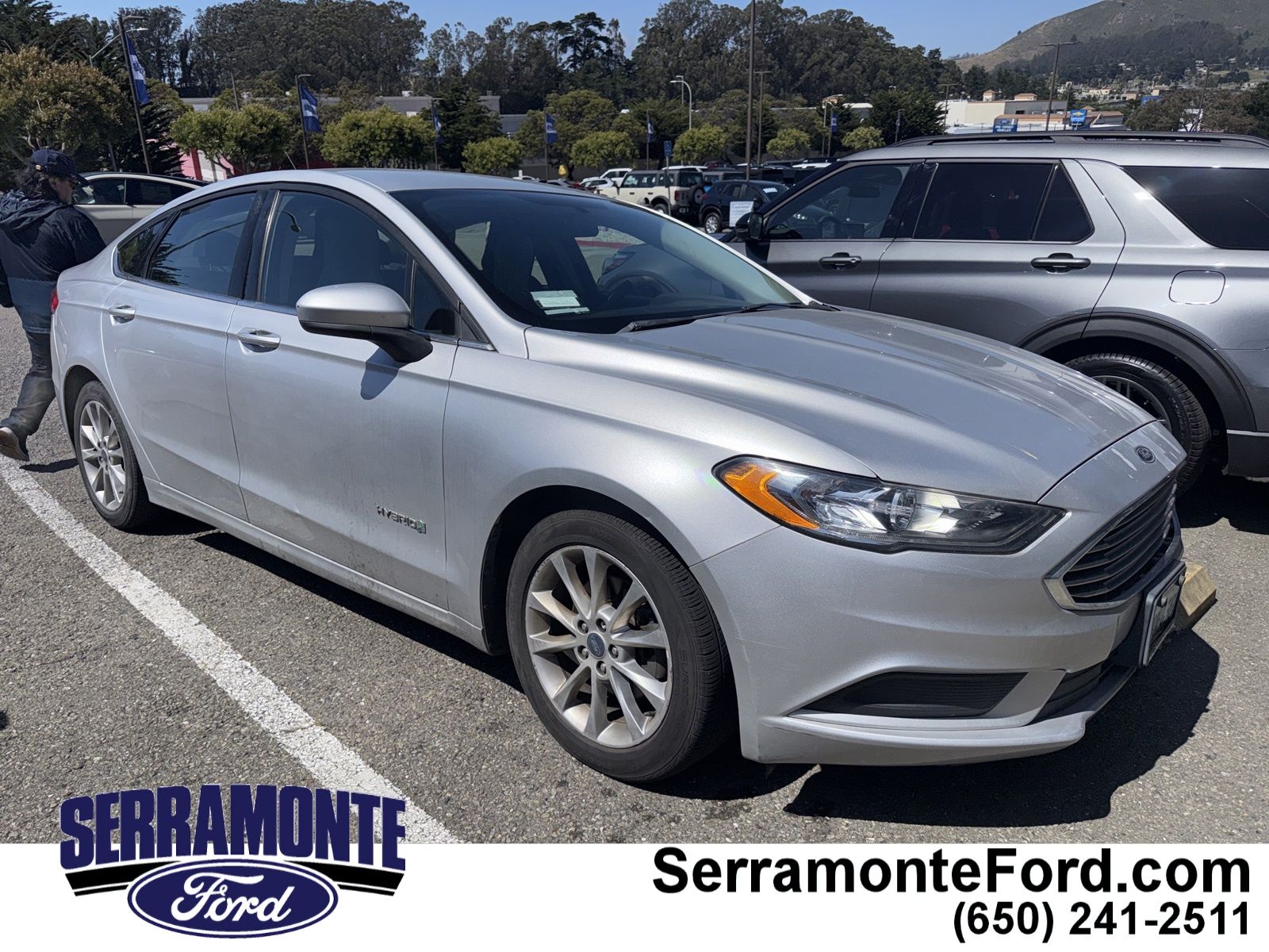 2017 Ford Fusion SE's photo