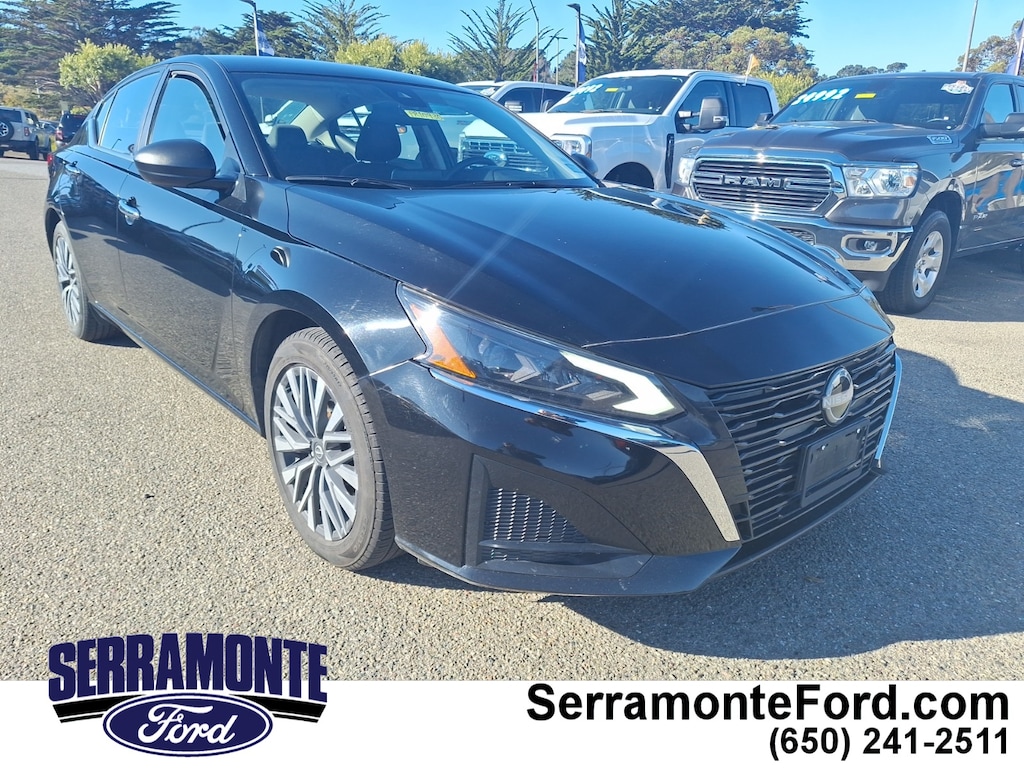 Used 2024 Nissan Altima 2.5 SV Sedan
