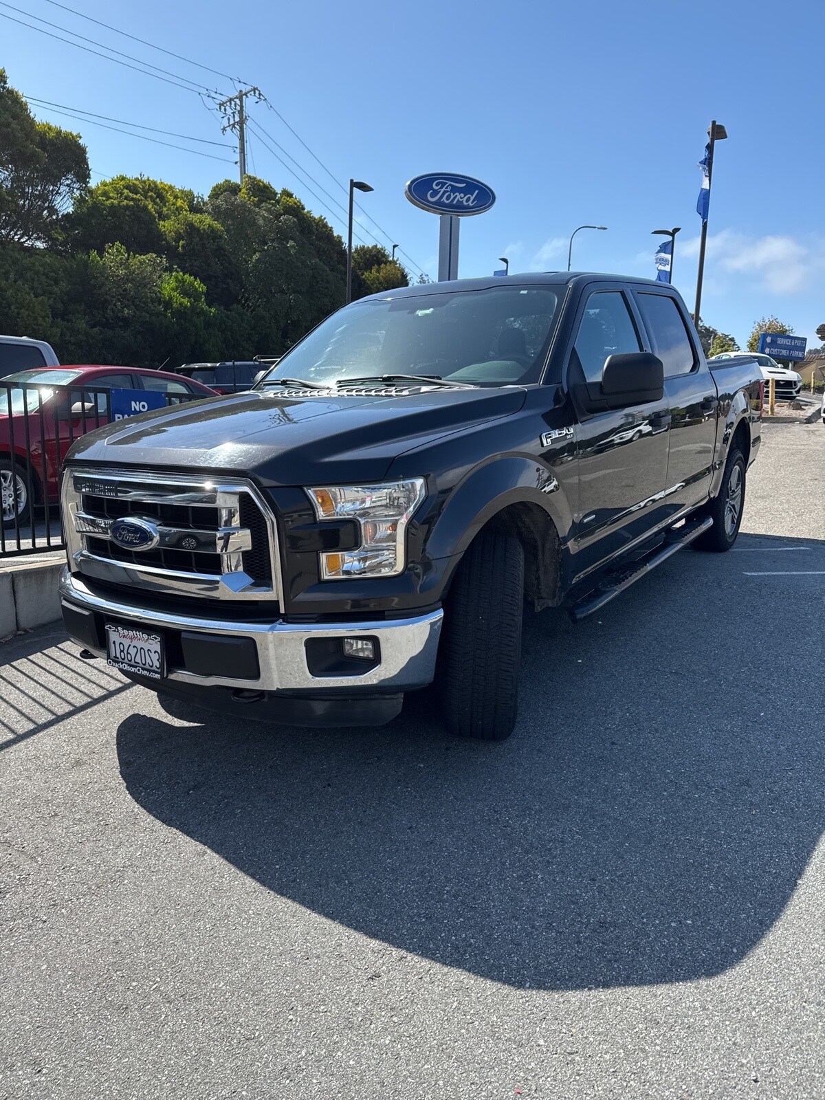 2015 Ford F-150 XLT photo 2
